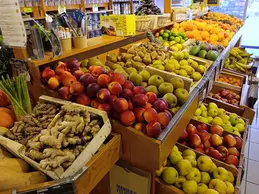 454-biocoop-au-ptit-bionheur-rive-de-gier-magasin-bio-fruit-local-saison-hiver.webp