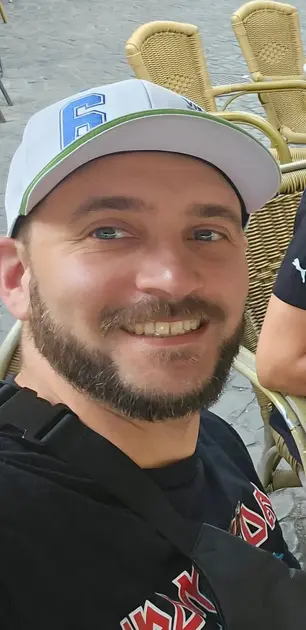 Dos Santos Yvan